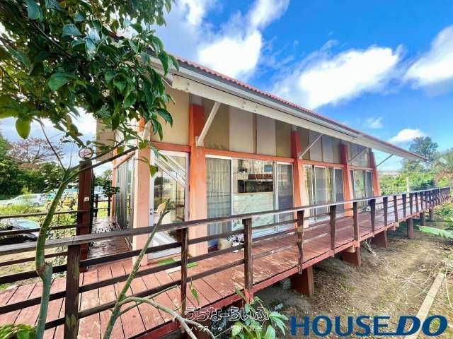 Ocean View 1SLDK House for Sale in Onna Village, Okinawa - Thumbnail 2