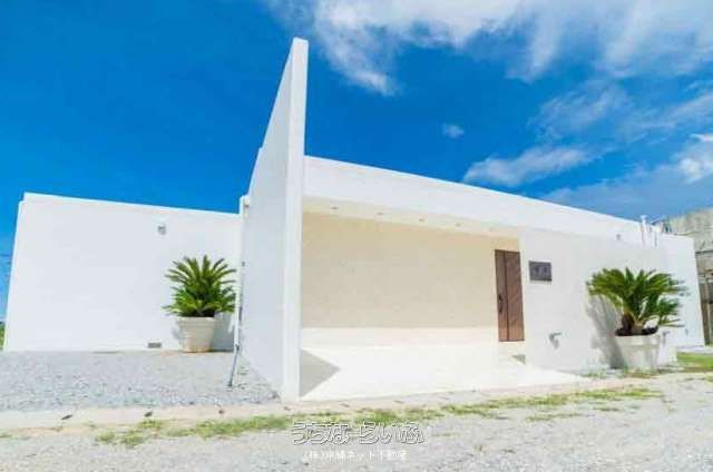 225m² Ocean View Land for Sale on Kouri Island, Okinawa - Thumbnail 2