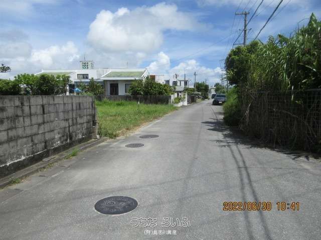 869m² Land for Sale in Yakena, Uruma City, Okinawa - Thumbnail 2