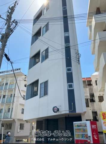 MARU 402 Rental Apartment in Naha, Okinawa - 1R with Loft - Thumbnail 3