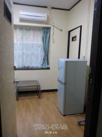 Weekly Sonoda 1R Apartment for Rent in Okinawa City - Thumbnail 2