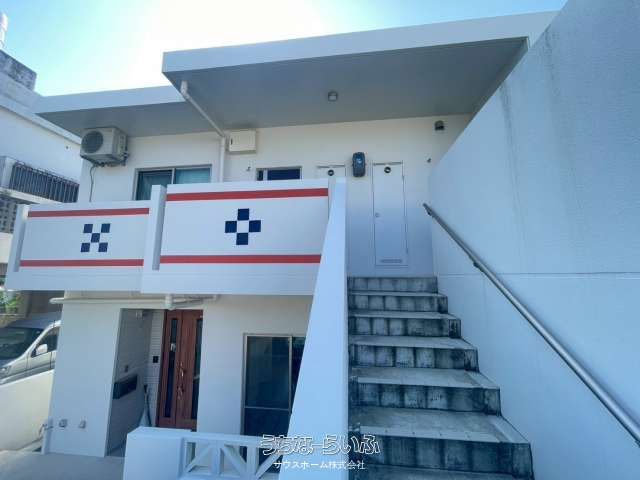 Modern 1LDK Apartment for Rent in Naha, Okinawa with EV Parking - Thumbnail 3