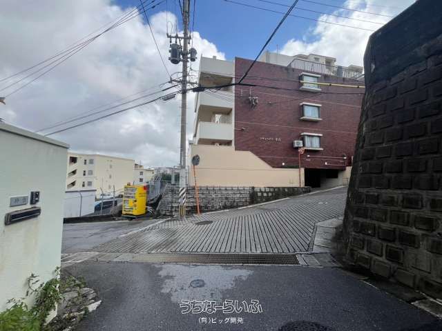 3LDK Apartment for Sale in Naha City, Okinawa - City Heights Izumidai - Thumbnail 2