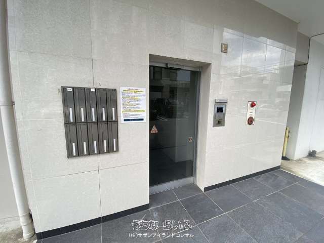 Southern Reef 201: Spacious 2LDK Apartment for Rent in Naha, Okinawa - Thumbnail 4