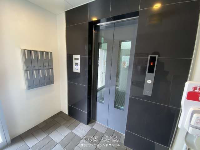 Southern Reef 201: Spacious 2LDK Apartment for Rent in Naha, Okinawa - Thumbnail 3