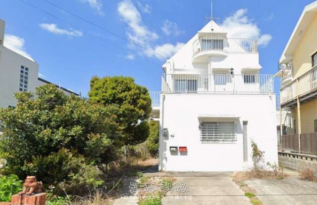 Okinawa City 4LDK House with 6.03% Yield & U.S. Military Tenant - Thumbnail 2