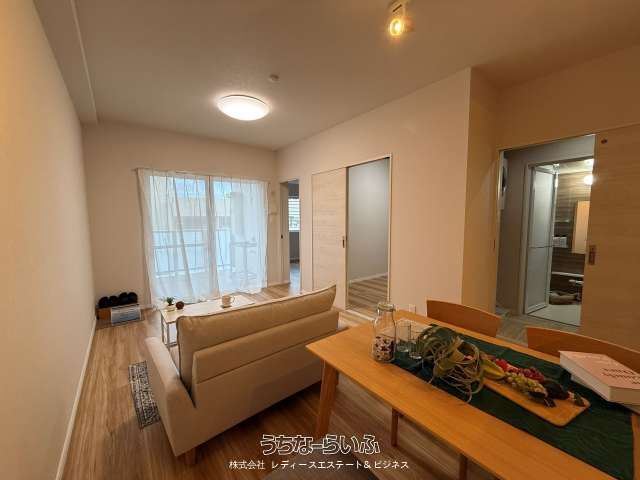 Premium Court Urasoe Makiminato 2LDK Condo for Sale - Thumbnail 4