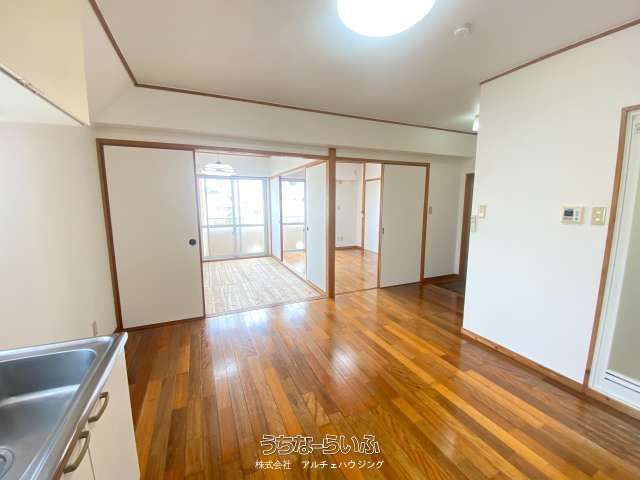 3DK Apartment for Rent in Urasoe, Okinawa - Pet Friendly - Thumbnail 4