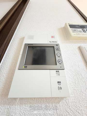 Renovated 3LDK Corner Apartment in Naha's Shikina Area - Thumbnail 3