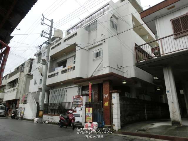 Yonaha Apartment 301: 2DK Rental in Naha, Okinawa - Thumbnail 3