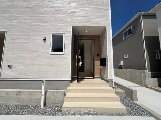 New 4LDK House in Itoman Okinawa with Garden & Parking - Thumbnail 3