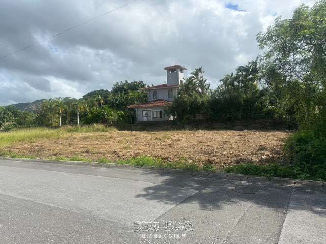 600m² Flat Land for Sale in Motobu, Okinawa near Ocean Expo Park - Thumbnail 2