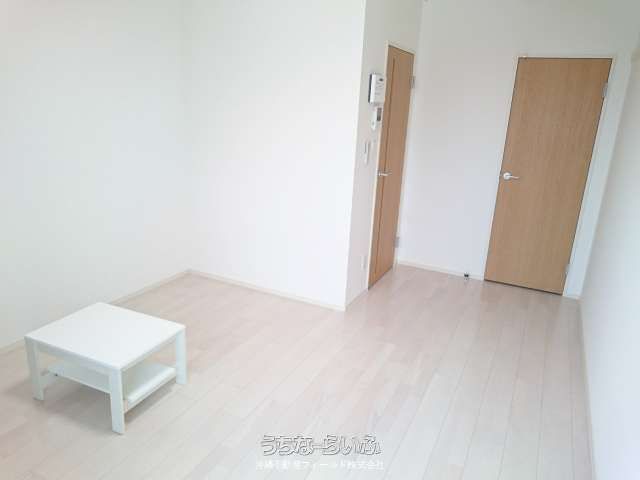 1K Apartment for Rent in Ginowan, Okinawa - No Deposit, Foreigners OK - Thumbnail 2