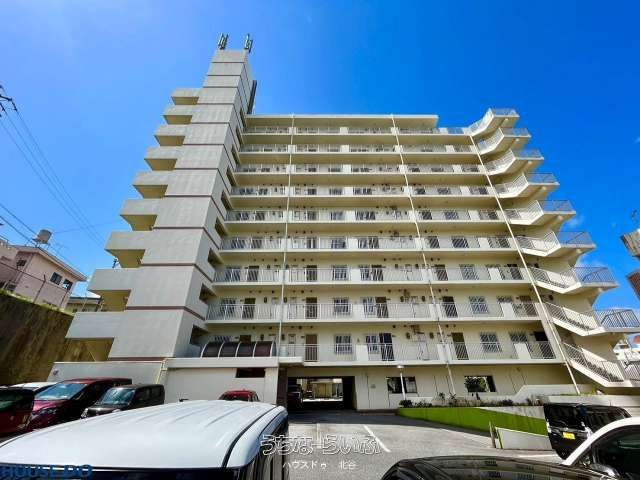 Renovated Ocean View Apartment for Sale in Chatan, Okinawa - Thumbnail 2