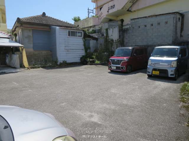 305.03 sqm Commercial Land for Sale in Okinawa City, Teruya - Thumbnail 4