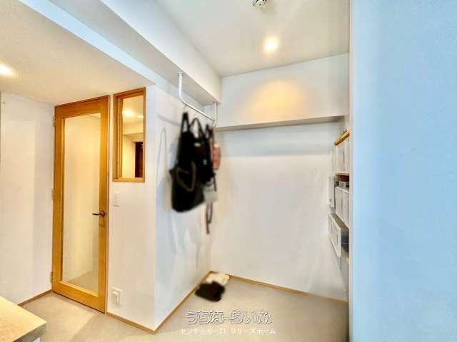 Cat-Friendly Renovated Apartment near Shuri Castle, Naha - Thumbnail 4
