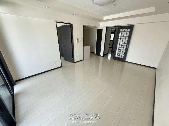 Frebel Shintoshin Brezza 2LDK Apartment for Sale in Naha - Thumbnail 4