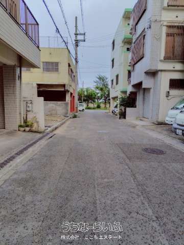 156.5 sqm Commercial Land for Sale in Naha, Okinawa with Sea View Potential - Thumbnail 3