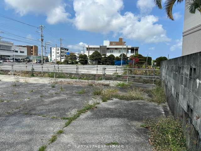 378m² Commercial Land for Sale in Tomigusuku City, Okinawa - Thumbnail 4