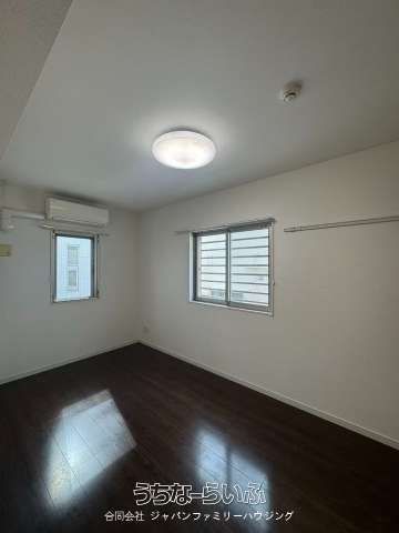 Modern 2LDK Apartment for Rent in Naha, Okinawa - Thumbnail 3