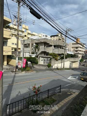 8LDK Two-Family RC Home for Sale in Urasoe, Okinawa - Thumbnail 3