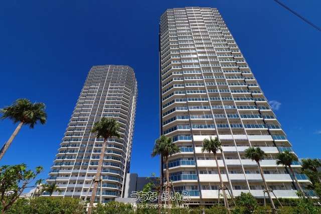 High-Floor 2LDK Apartment in RYUK Tower The East, Naha - Thumbnail 2