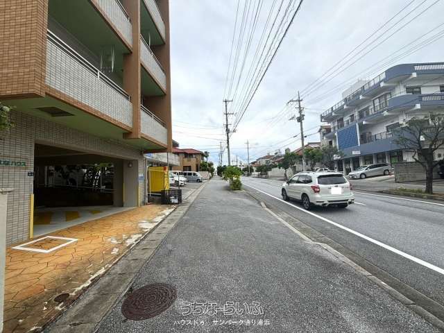 Ginowan Investment Apartment for Sale with Minpaku Income - Thumbnail 4