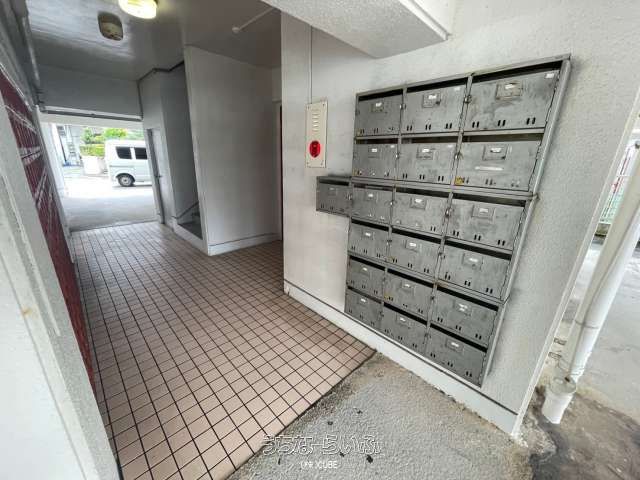Commons Tenku 203: 1-Room Apartment for Rent in Naha, Okinawa - Thumbnail 2