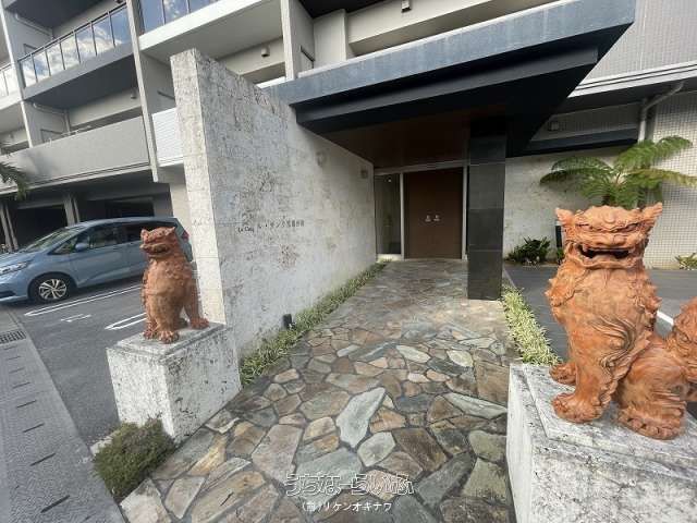 Le Cinq Naha West Street 502: 3LDK Apartment for Rent in Naha - Thumbnail 2