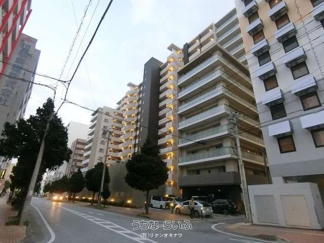 Le Cinq Naha West Street 502: 3LDK Apartment for Rent in Naha - Thumbnail 3