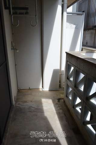 Maison Petit Tait 402: 1R Apartment for Rent in Urasoe, Okinawa - Thumbnail 2