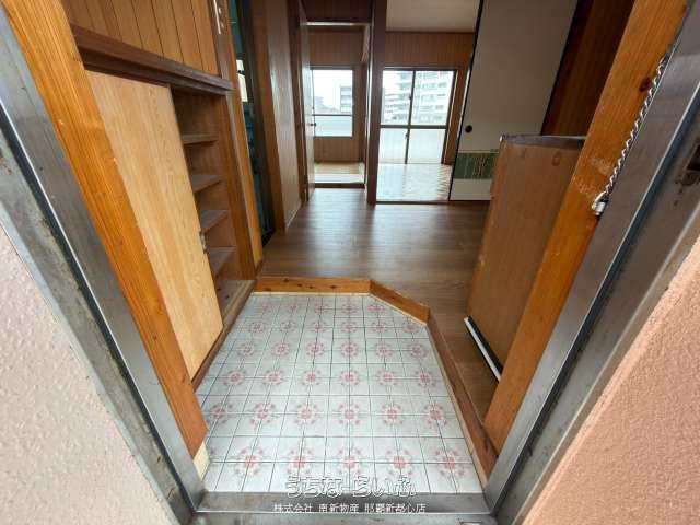 2DK Apartment for Rent in Urasoe City, Okinawa - 40,000 Yen - Thumbnail 4