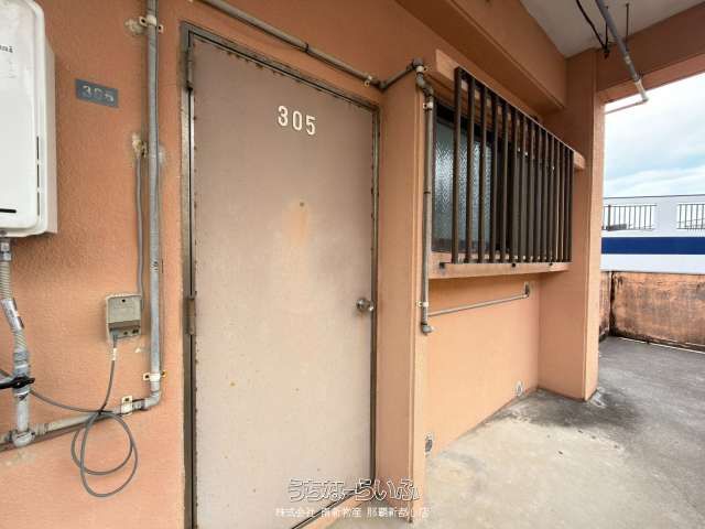 2DK Apartment for Rent in Urasoe City, Okinawa - 40,000 Yen - Thumbnail 3
