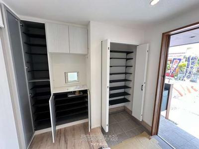 New 4LDK House in Yaese Town - Modern Living with Double Parking — Image 3, Yaese, Okinawa