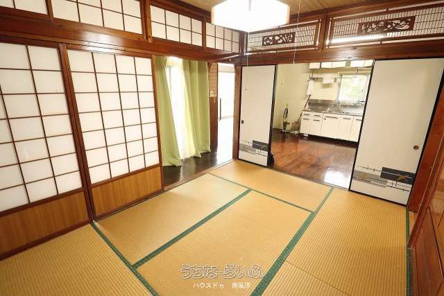4LDK Single-Story House with Large Garden in Nanjo City, Okinawa - Thumbnail 4