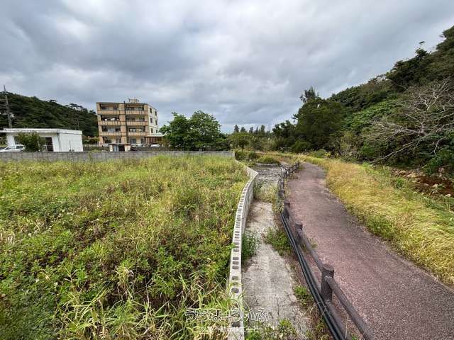 Land for Sale in Nago Okinawa - 5 Min Walk to Sea - Thumbnail 4