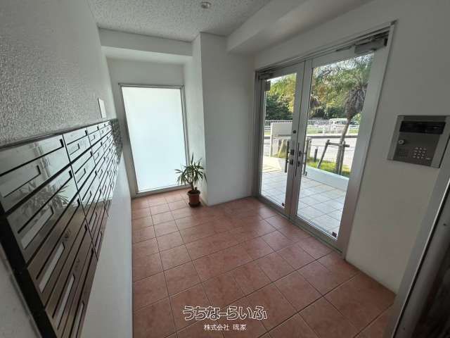 Premium Court Misato High-Floor 2LDK Apartment for Sale in Okinawa - Thumbnail 3