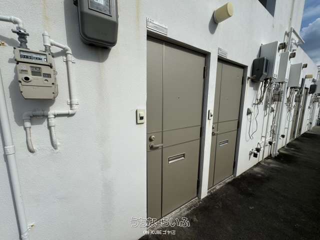 Moromizato Heights 205: Pet-Friendly 1R Apartment in Okinawa City - Thumbnail 2