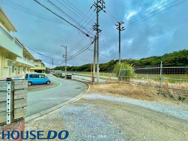 405 sqm Corner Land Plot for Sale in Ginowan City, Okinawa - Thumbnail 3