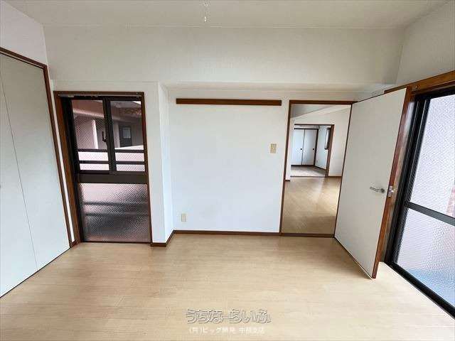 Tenanted 2LDK Condo for Sale in Okinawa City, 5.9% Yield - Thumbnail 3