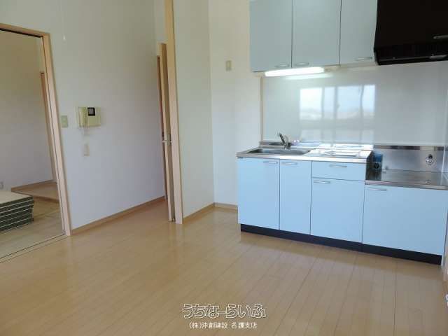 Oasis Nago 403: 2LDK Apartment for Rent in Nago, Okinawa - Thumbnail 3