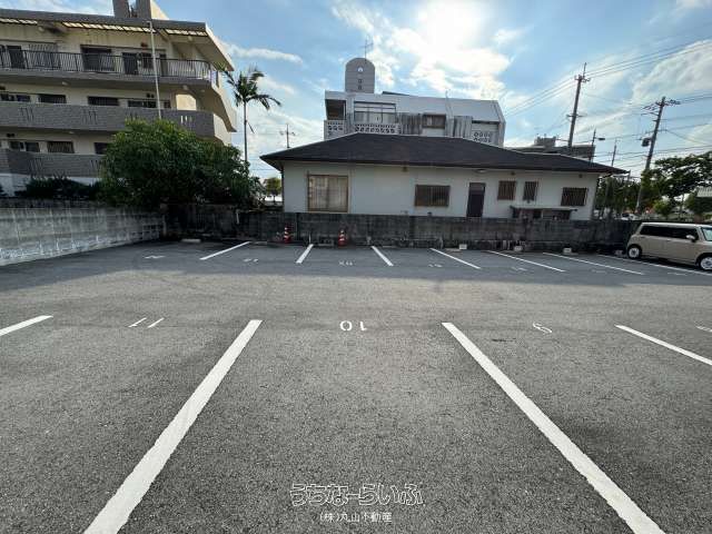 Monthly Parking Lot Rental in Nago City, Okinawa - 5,500 Yen - Thumbnail 3