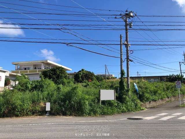 941 sqm Corner Land Plot for Sale on Miyakojima, Okinawa - Image 1