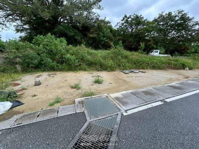 246.36 sqm Corner Land Plot for Sale in Tomigusuku, Okinawa - Thumbnail 3