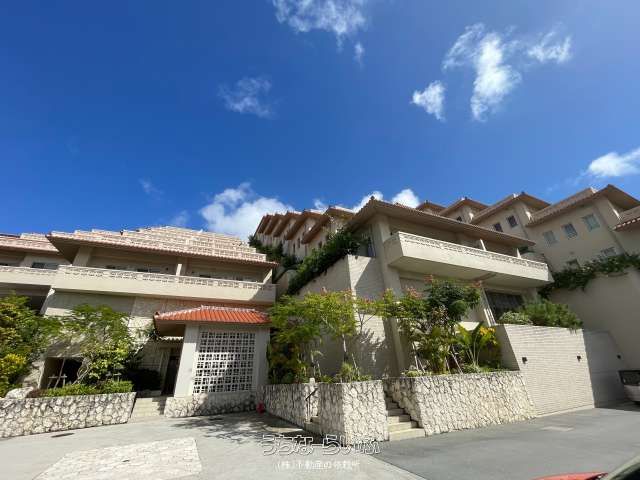 Premist Shuri Kinjo-cho 2LDK Apartment for Sale in Naha - Thumbnail 2