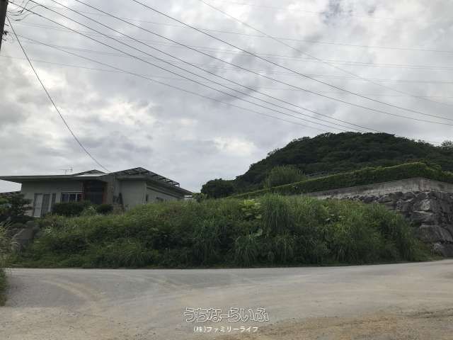 301 sqm Residential Land for Sale in Nago, Okinawa - Image 1