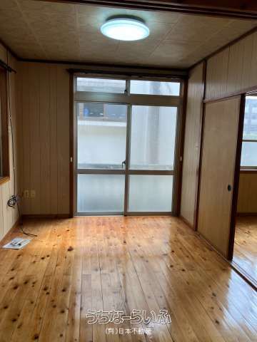 Nakamoto Apartment 202 for Rent in Ginowan, Okinawa - Thumbnail 4