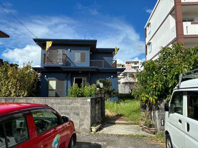 Spacious 4LDK House with Garden for Rent in Ginowan, Okinawa - Thumbnail 2