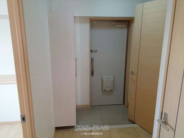 Chateau Rose Unit 406: 2LDK Apartment for Rent in Nago City, Okinawa - Thumbnail 4