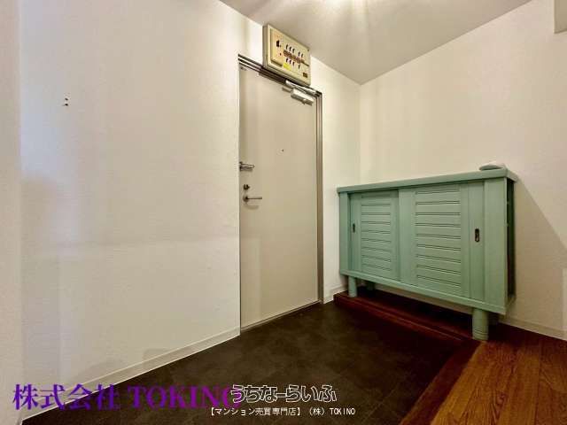 Refurbished 3LDK Apartment with Three-Sided Balcony in Naha, Okinawa - Thumbnail 4